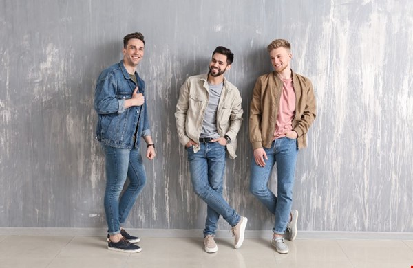 Van trouwpak tot T-shirt: stijlgids voor de moderne man Van trouwpak tot T-shirt: stijlgids voor de moderne man